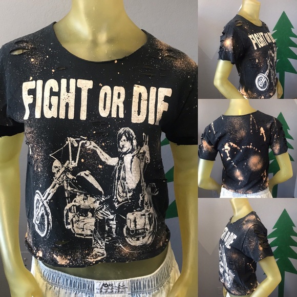 TWD Daryl Dixon Norman Reedus Fight or Die Crop M